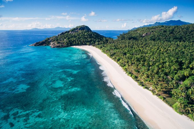 2%20-%20North%20Island%20-%20Aerial%20Main%20Beach.jpg
